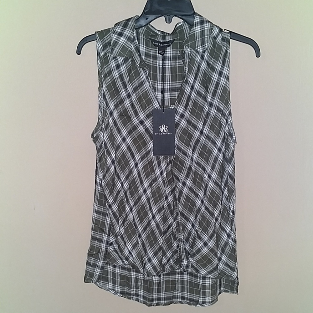 NWT Rock and Republic Top